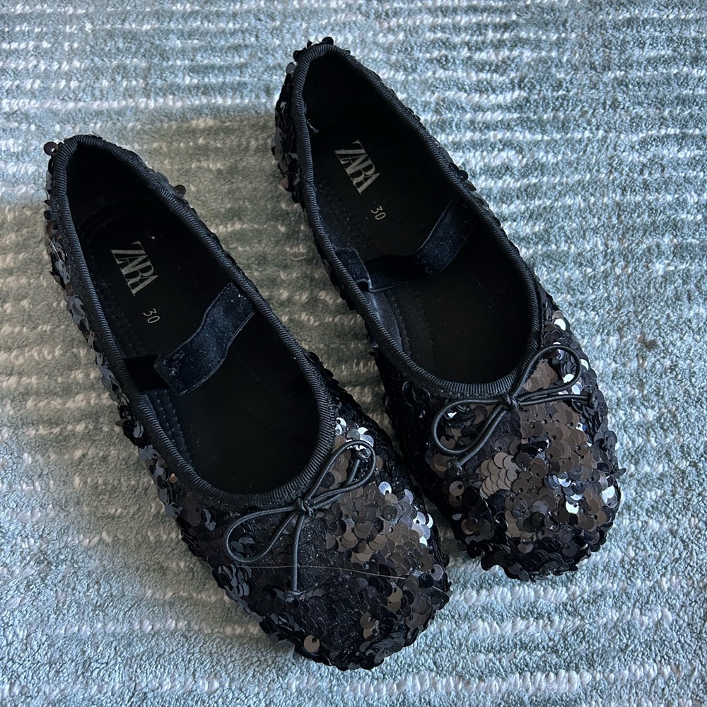 Zara Black sequinned dress Shoes